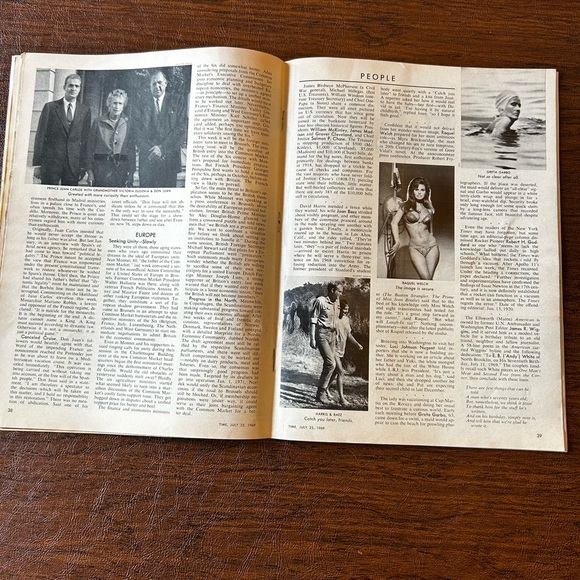 Time Magazine July 18, 1969 & July 25, 1969. Man on the moon. Neil Armstrong - Picture 12 of 14